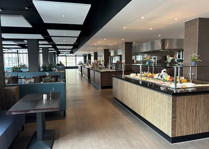 XO Hotels Park West
